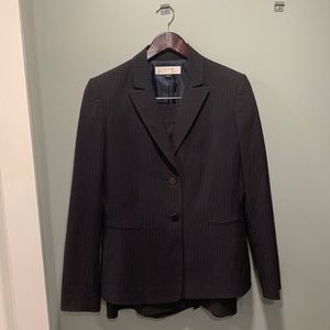 Tahari Black Skirt Suit. Size 8.